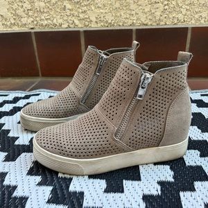 Steve Madden Wedgie Sneaker